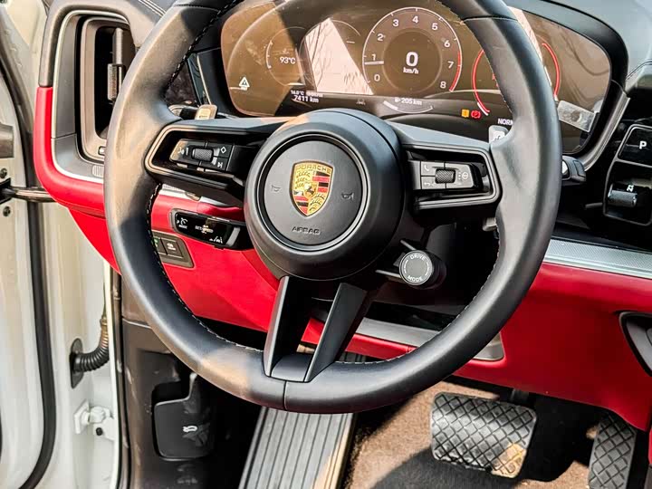 Фото 9 - Porsche Cayenne