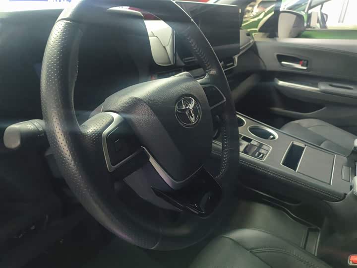 Фото 3 - Toyota Sienna