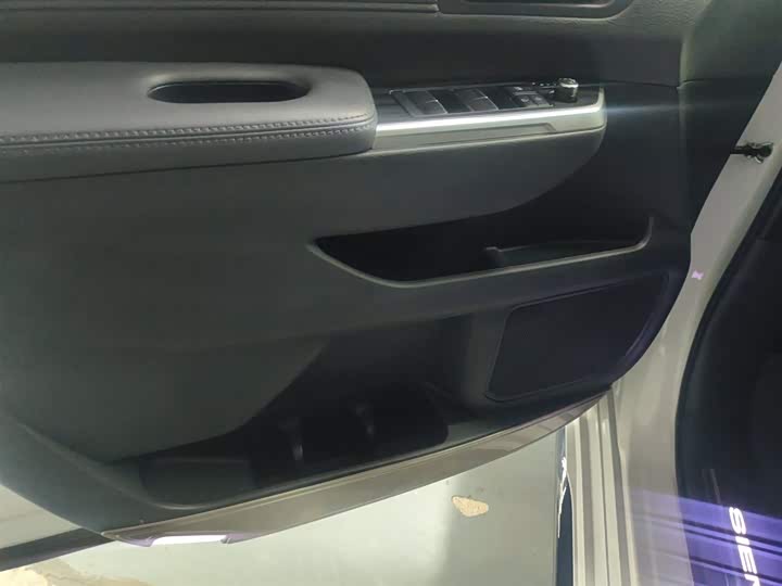 Фото 5 - Toyota Sienna