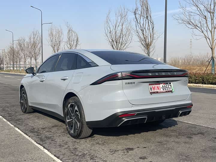 Фото 6 - Geely Galaxy L6