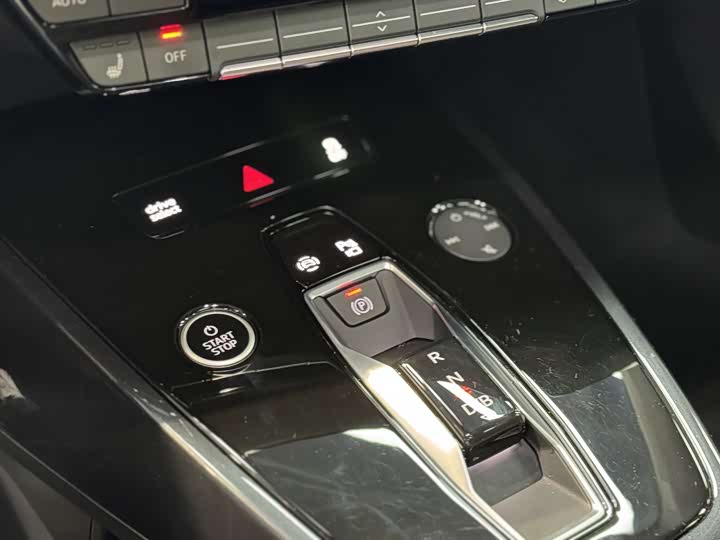 Фото 9 - Audi Q4 e-tron