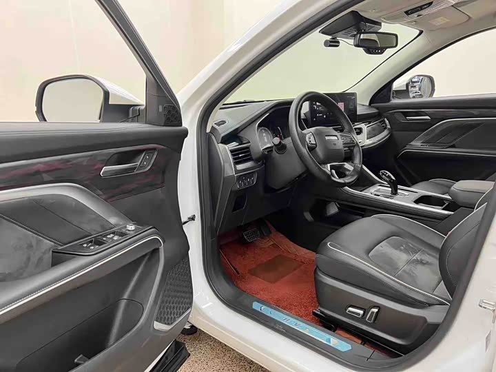 Фото 8 - Haval H6