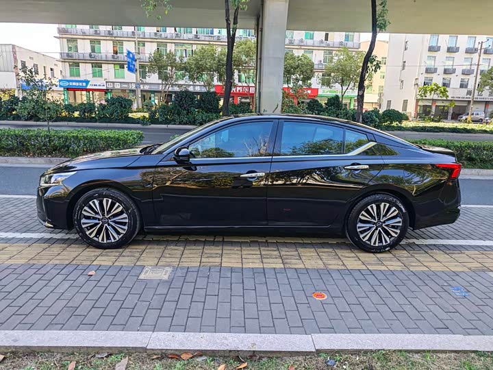 Фото 3 - Nissan Teana