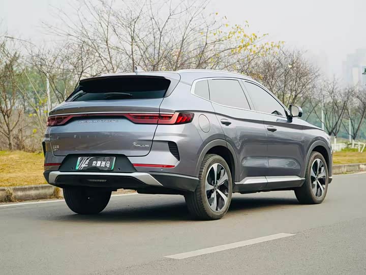 Фото 3 - BYD Song Plus Hybrid/EV