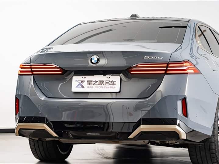 Фото 8 - BMW 5 Series