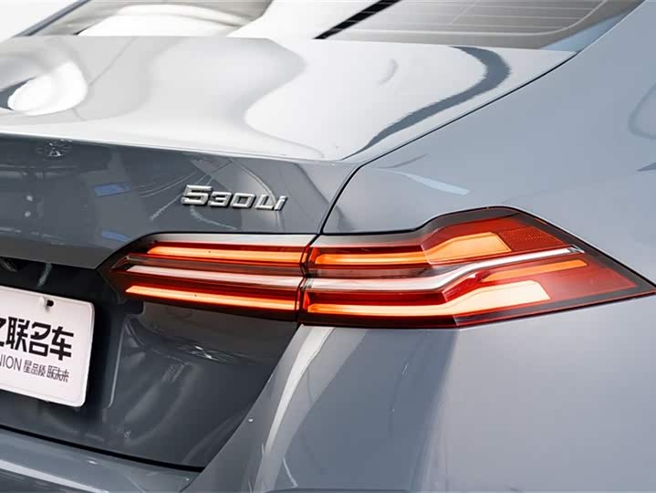 Фото 9 - BMW 5 Series