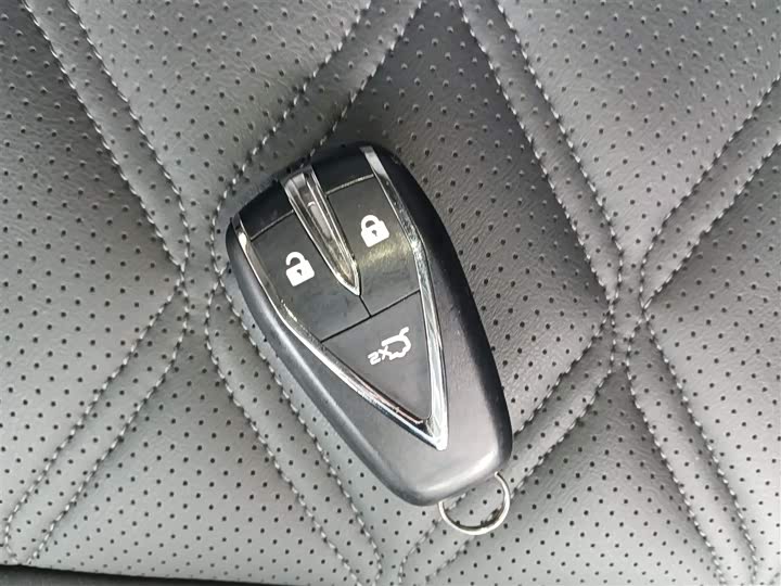 Фото 9 - Changan Raeton CC