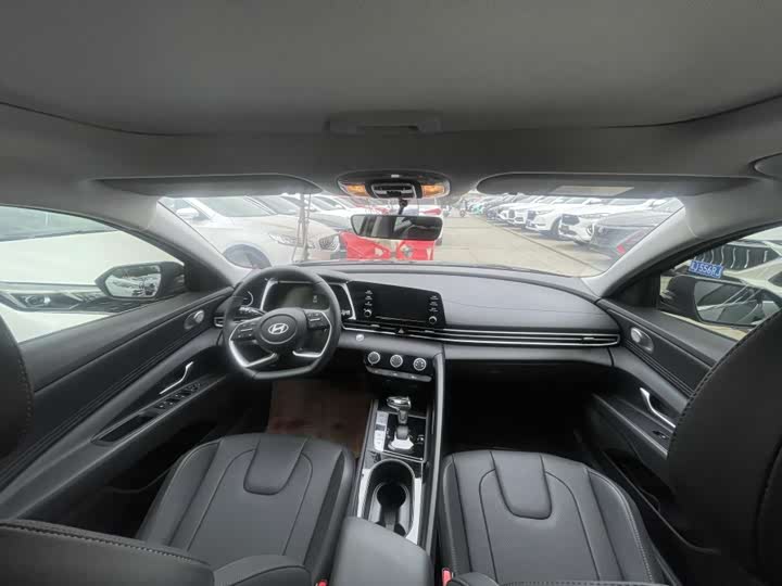 Фото 6 - Hyundai Elantra N line