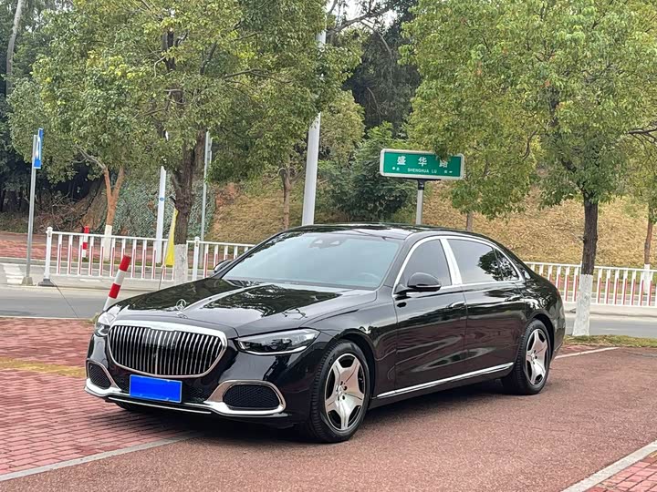 Фото 1 - Mercedes-Benz Maybach S-Class