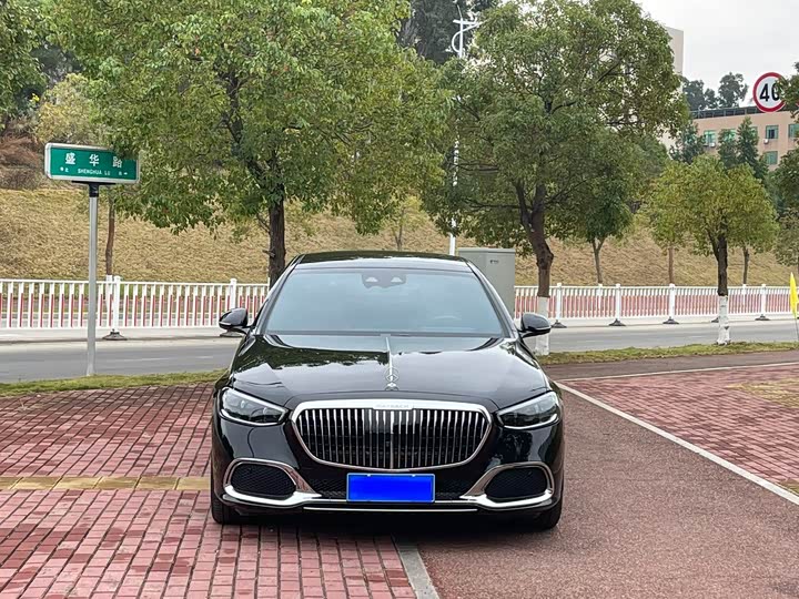 Фото 2 - Mercedes-Benz Maybach S-Class