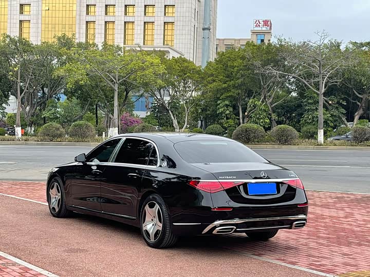 Фото 8 - Mercedes-Benz Maybach S-Class