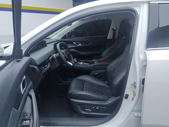 Фото 9 - Changan UNI-K