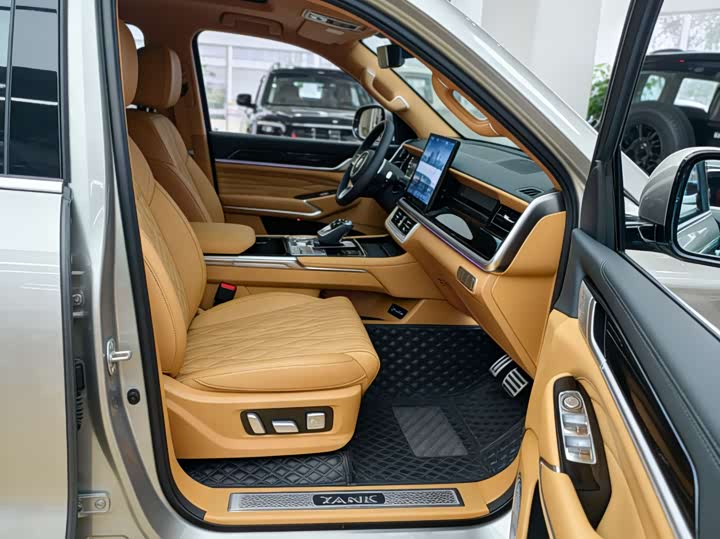 Фото 7 - Tank 500 Hybrid