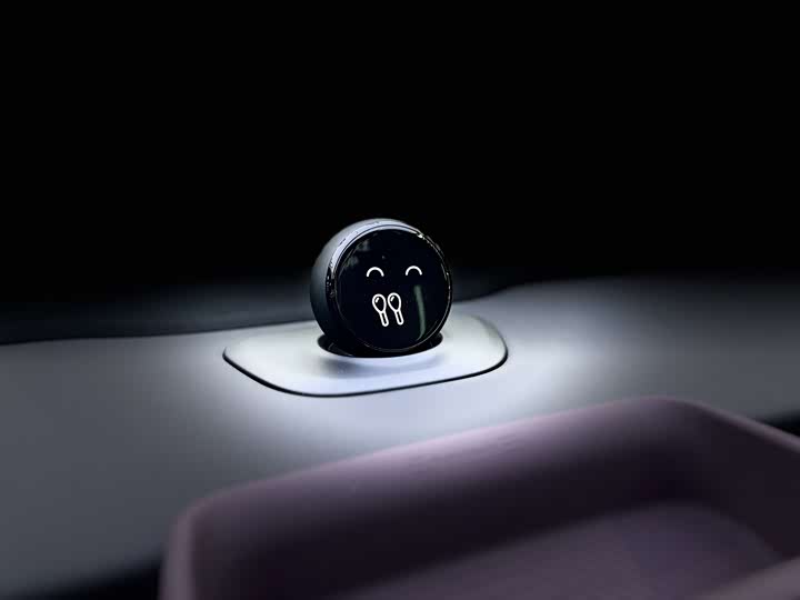 Фото 6 - Nio ET5T