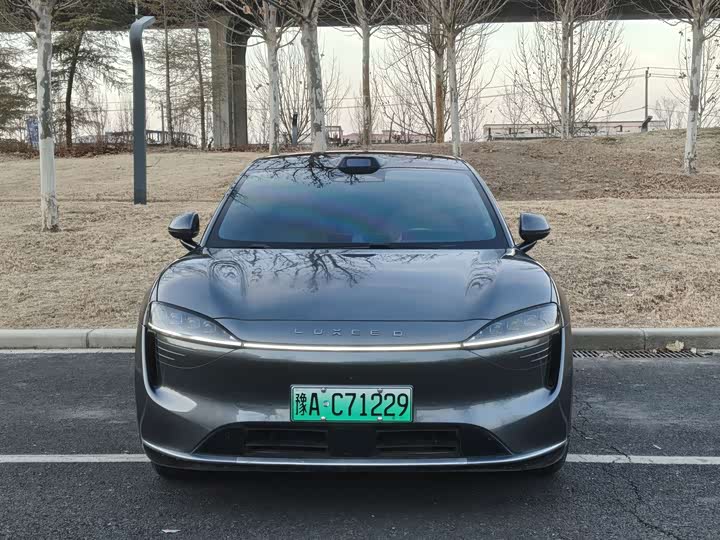 Фото 2 - Luxeed R7