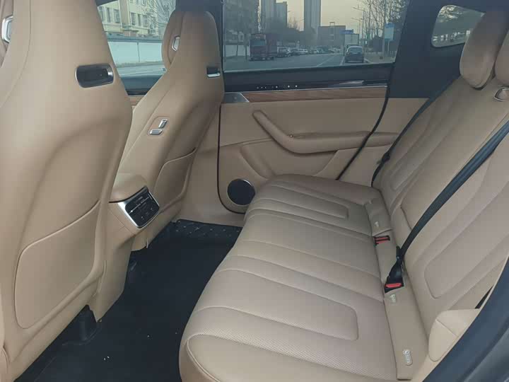 Фото 5 - Luxeed R7