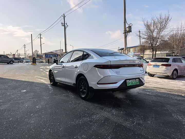 Фото 8 - BYD Qin Plus