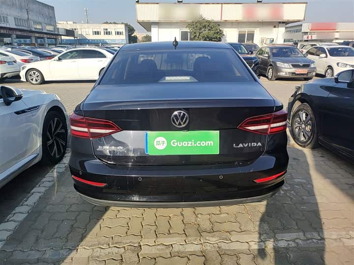 Фото 6 - Volkswagen Lavida