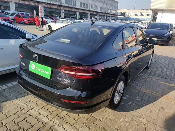 Фото 7 - Volkswagen Lavida