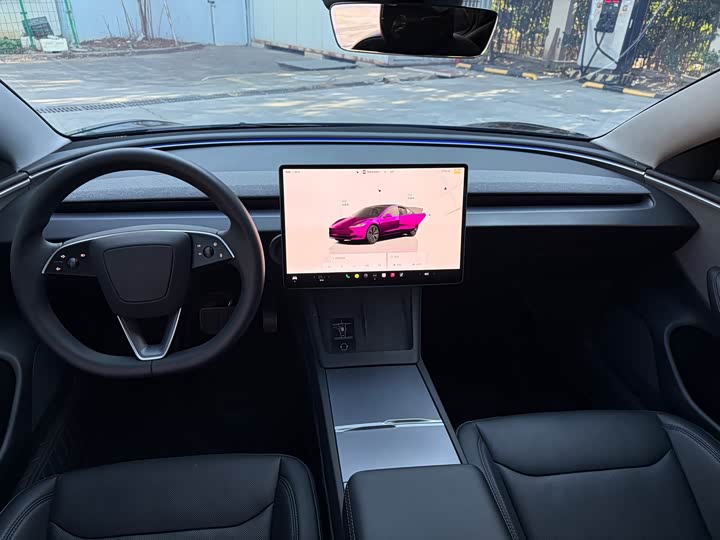 Фото 6 - Tesla Model 3