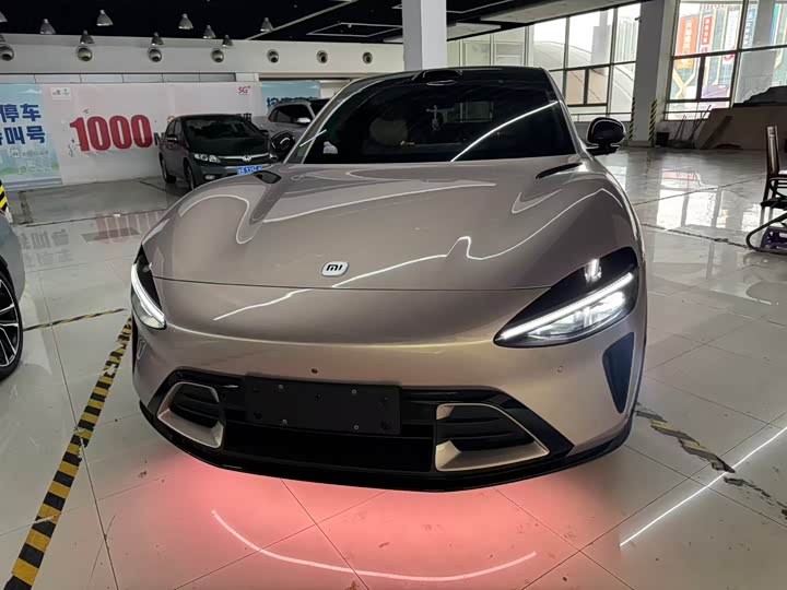 Фото 1 - Xiaomi YU7