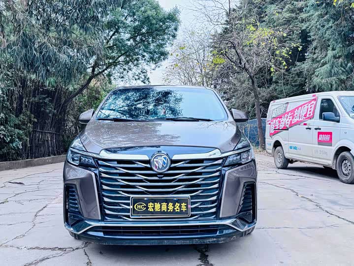 Фото 3 - Buick GL8 ES