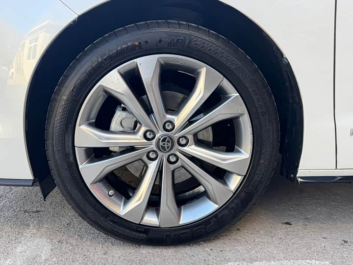 Фото 5 - Toyota Sienna