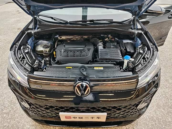 Фото 6 - Volkswagen Tiguan L Pro