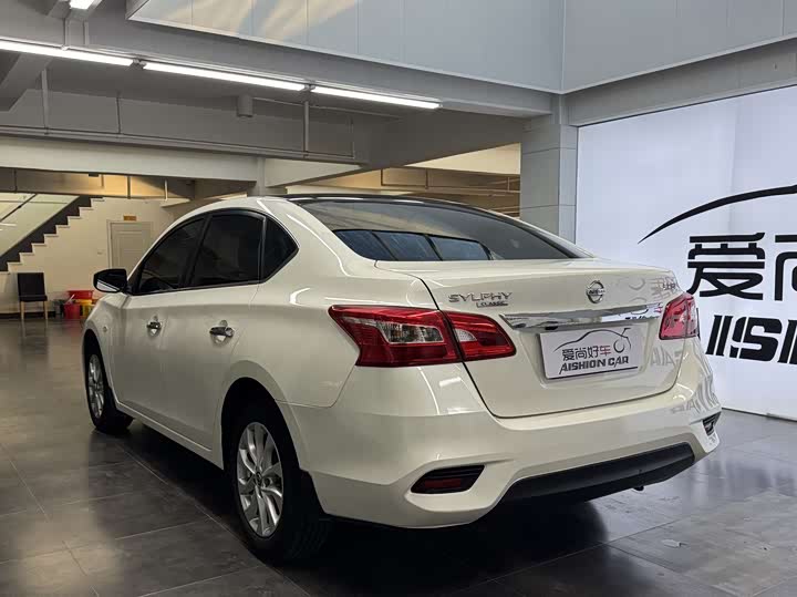 Фото 5 - Nissan Sylphy