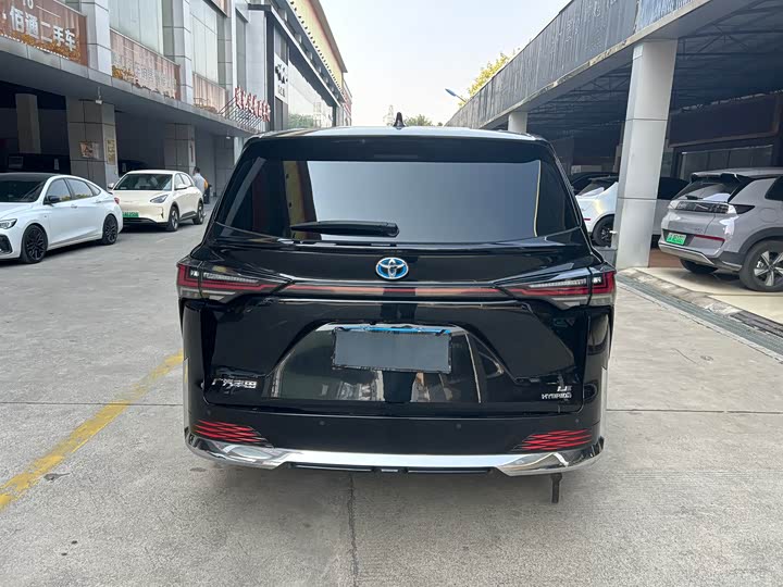 Фото 5 - Toyota Sienna