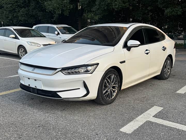 Фото 1 - BYD Qin Plus