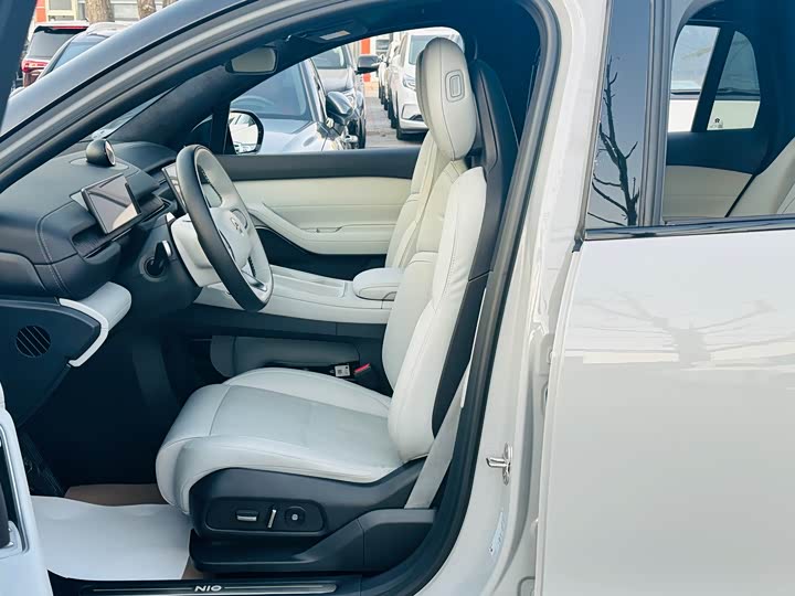 Фото 6 - Nio ES6