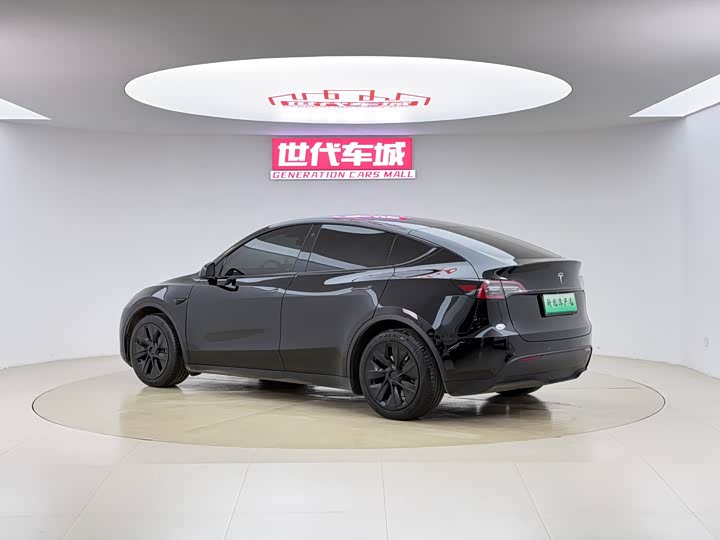 Фото 4 - Tesla Model Y