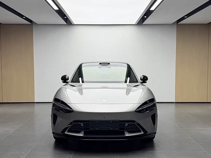 Фото 2 - Xiaomi YU7