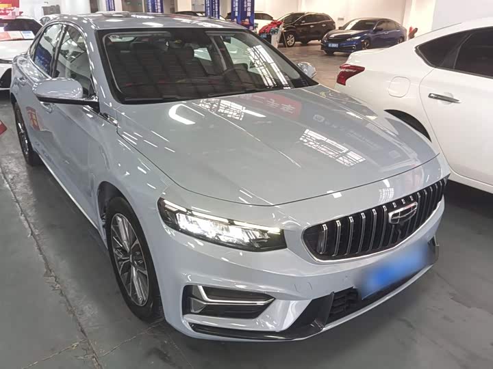 Фото 4 - Geely Preface