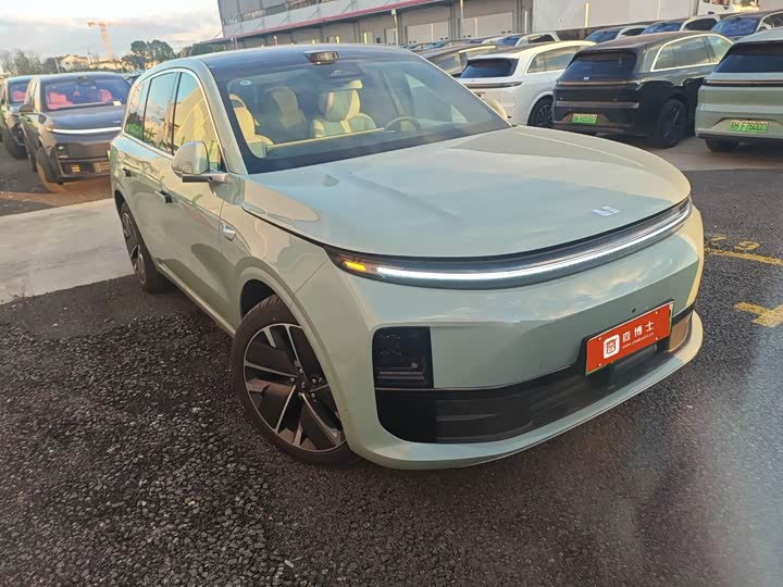 Фото 2 - LiXiang L6