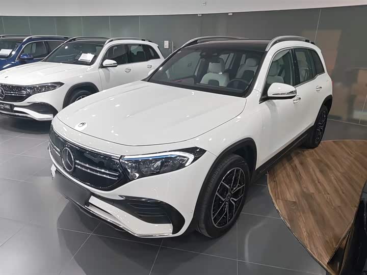 Фото 2 - Mercedes-Benz EQB