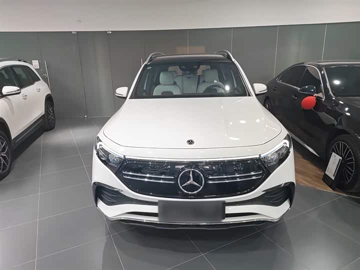 Фото 3 - Mercedes-Benz EQB