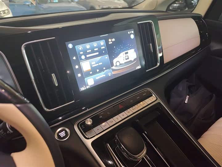 Фото 5 - GAC Trumpchi M8