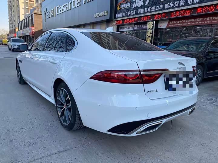 Фото 7 - Jaguar XF L