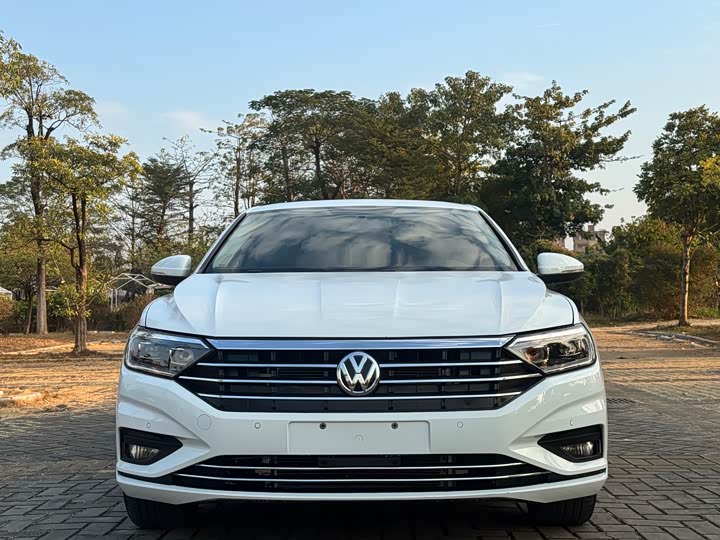 Фото 2 - Volkswagen Sagitar L