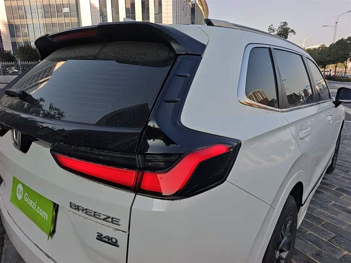 Фото 8 - Honda Breeze