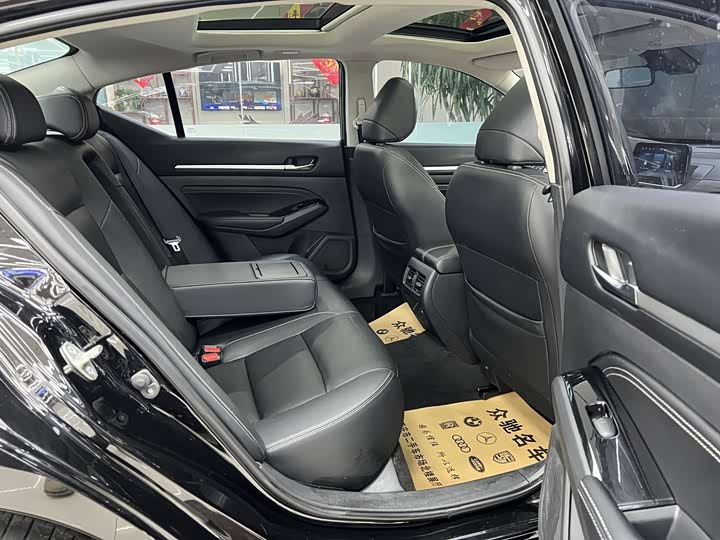 Фото 5 - Nissan Teana