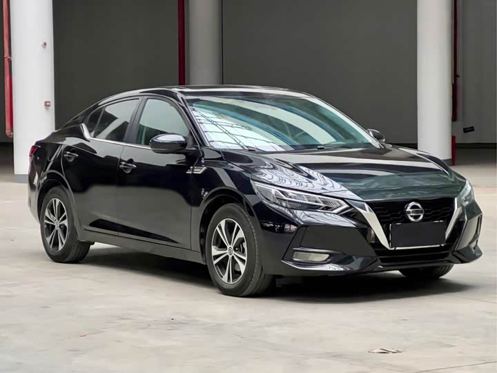 Фото 2 - Nissan Sylphy