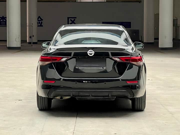 Фото 7 - Nissan Sylphy