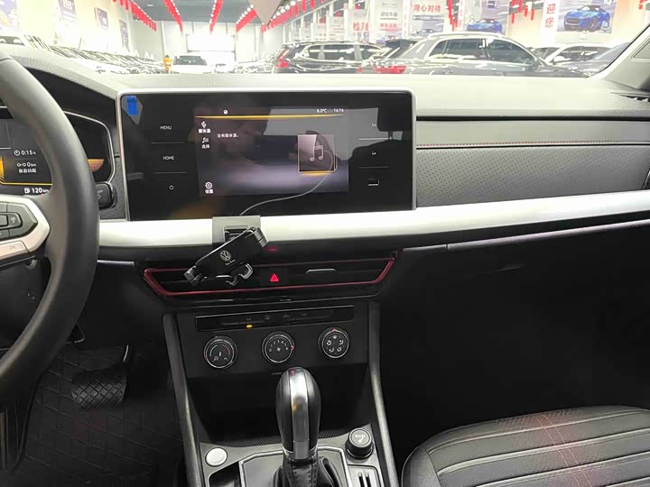 Фото 7 - Volkswagen Lavida