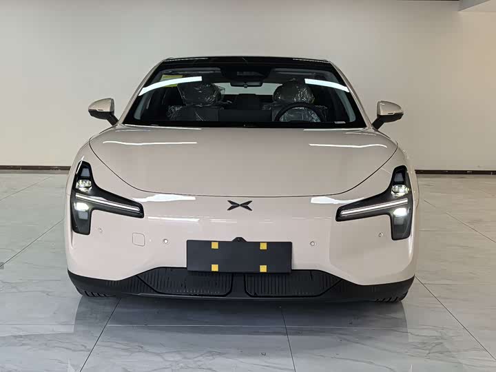 Фото 2 - XPeng Mona M03