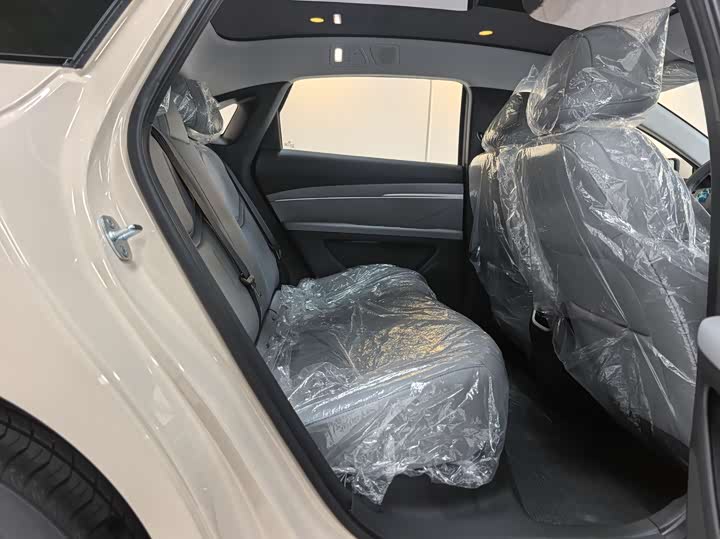 Фото 8 - XPeng Mona M03