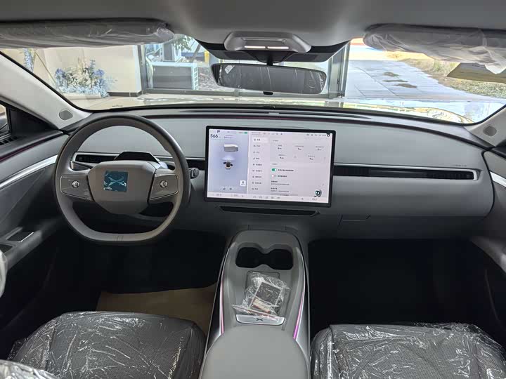 Фото 9 - XPeng Mona M03