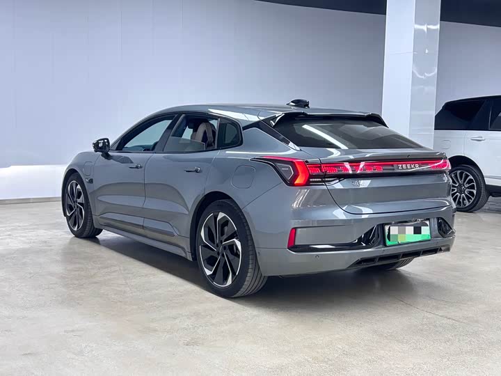 Фото 5 - Zeekr 001